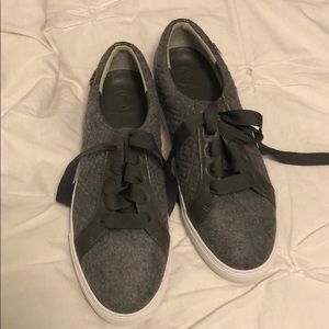TORY BURCH SIZE 10 sneakers never worn